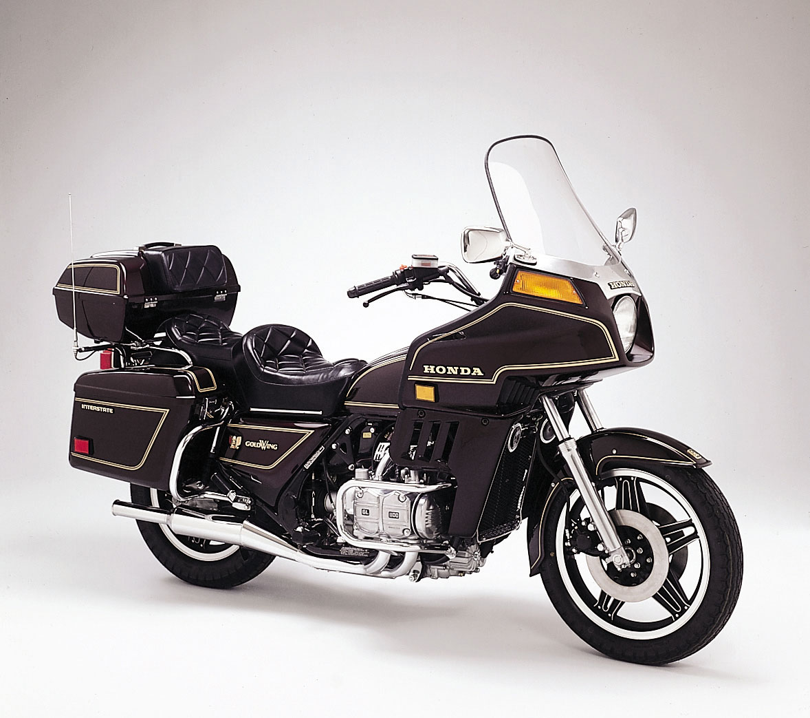 http://www.totalmotorcycle.com/modelhistorytimelines/1980-Honda-GoldWingGL1100a.jpg