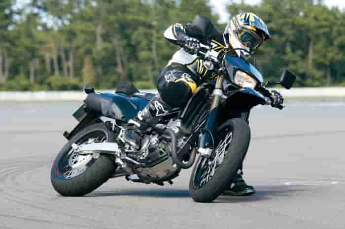 Derrapada DRZ supermotard