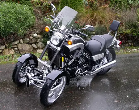 Pimped out V-Max, MP3 Scooter hybrid