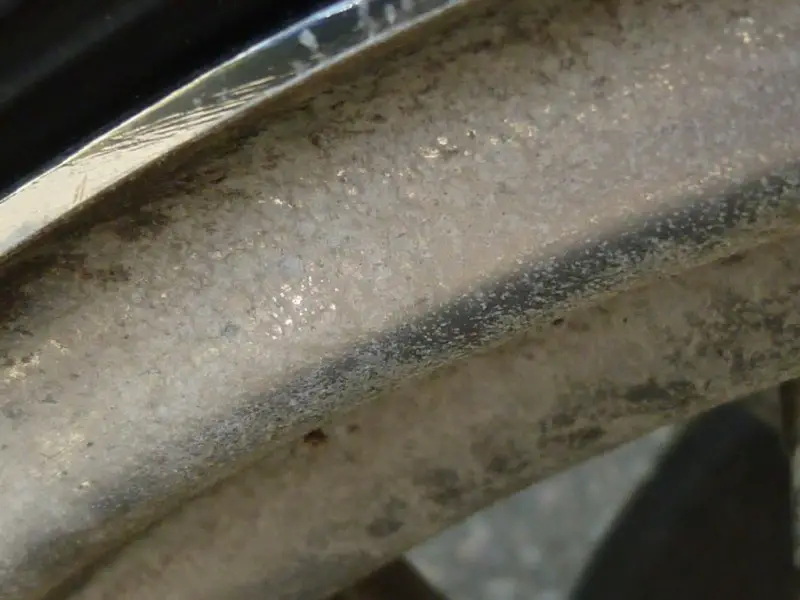 Oven cleaner on rim.jpg