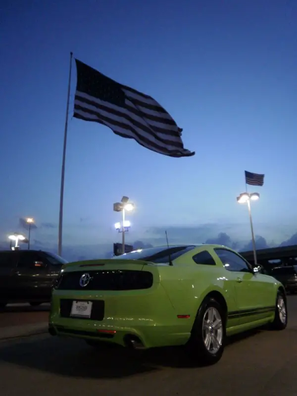 2013 Ford Mustang Gotta-have-it-green 2