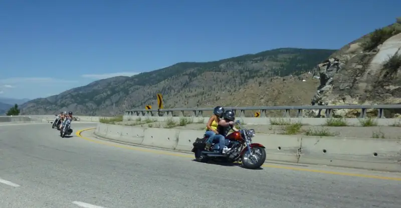 riders dressed for heat.jpg