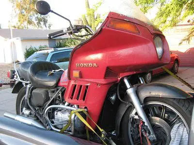 GL1100 B.jpg