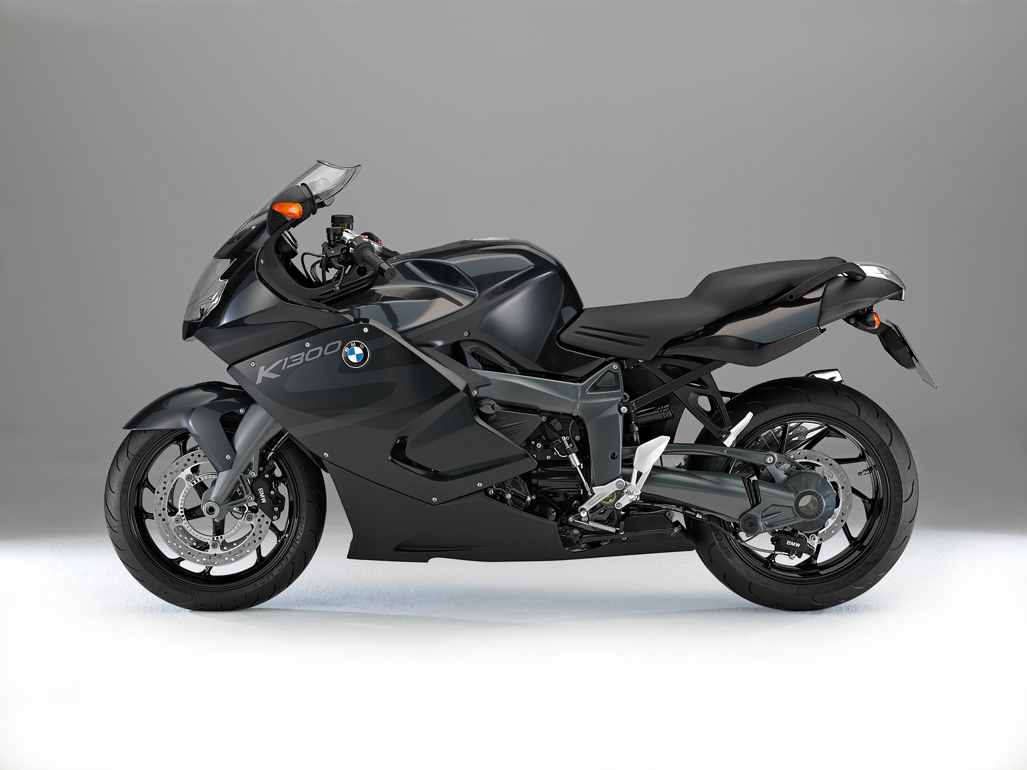 2013 BMW K1300S Review