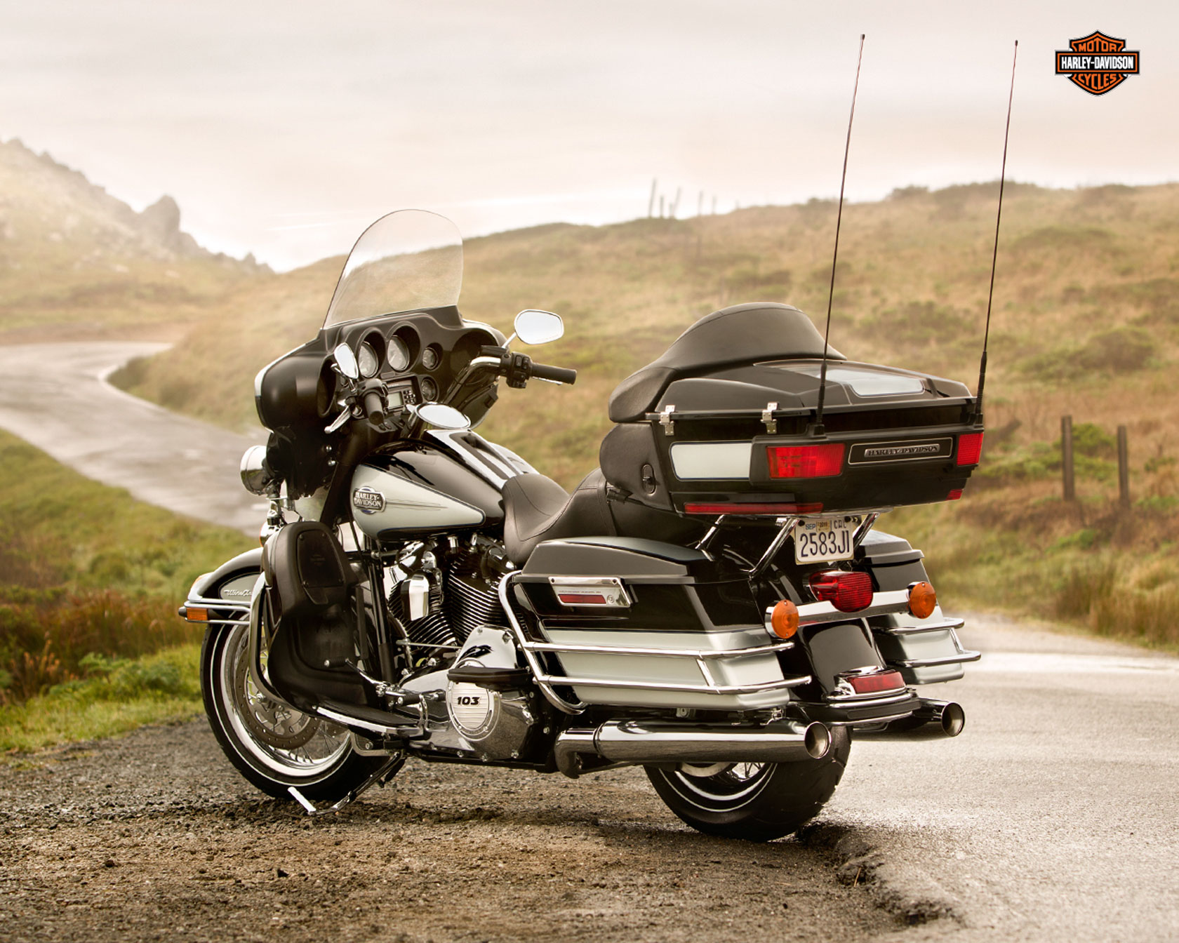 2025 Harley Davidson Electra Glide Ultra Classic Claire Peters