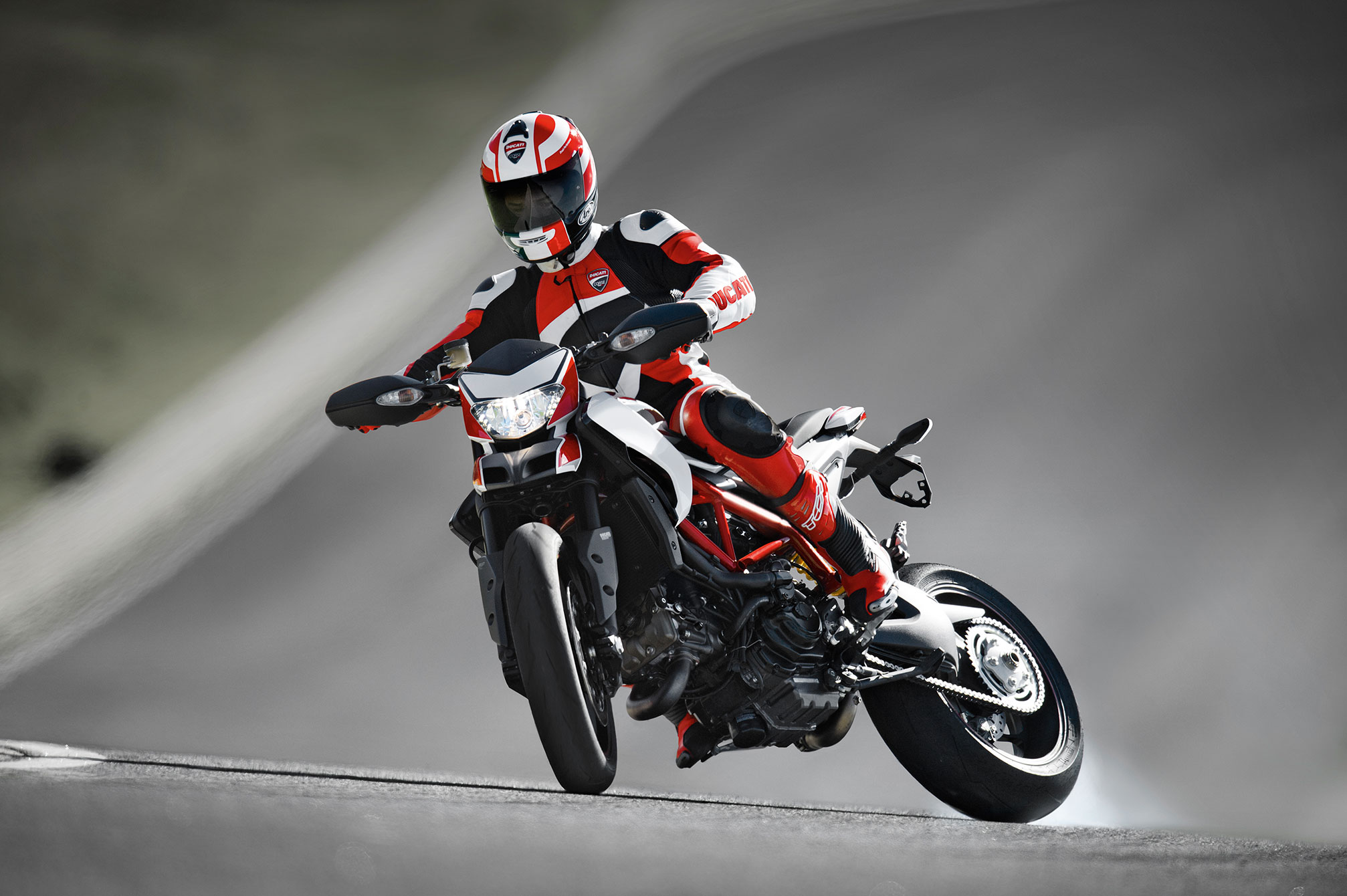 2014 ducati hypermotard