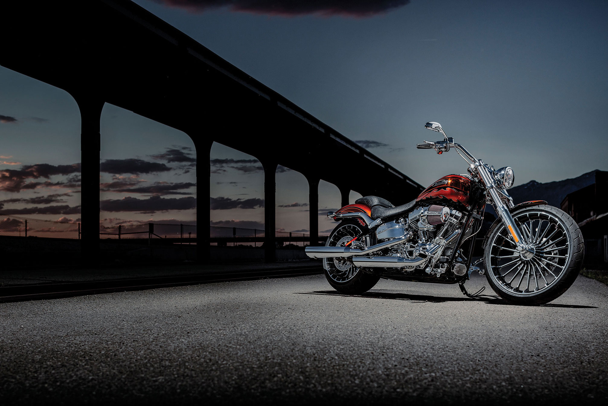 2014 Harley Davidson FXSBSE CVO Breakout Review