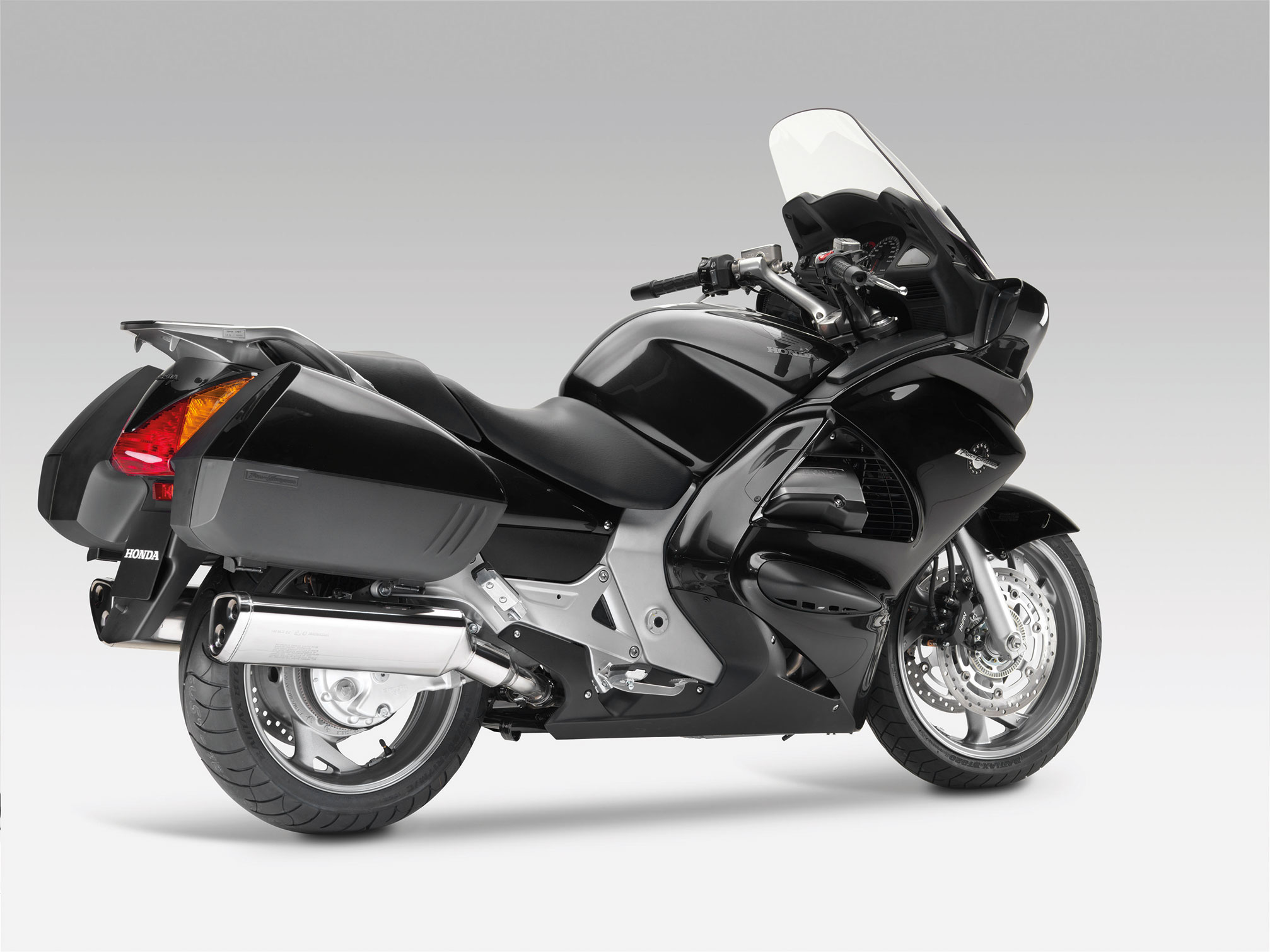2010 honda st1300