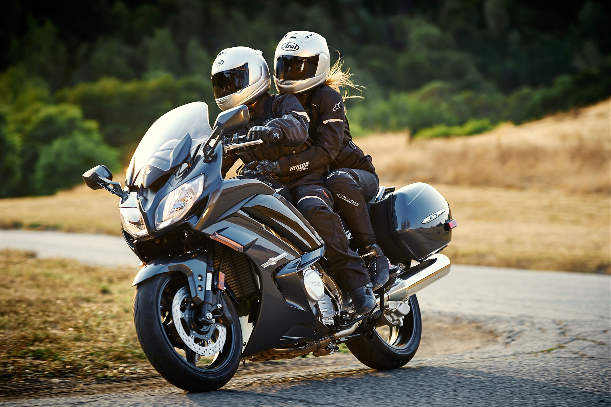 2015 Yamaha FJR1300ES Review
