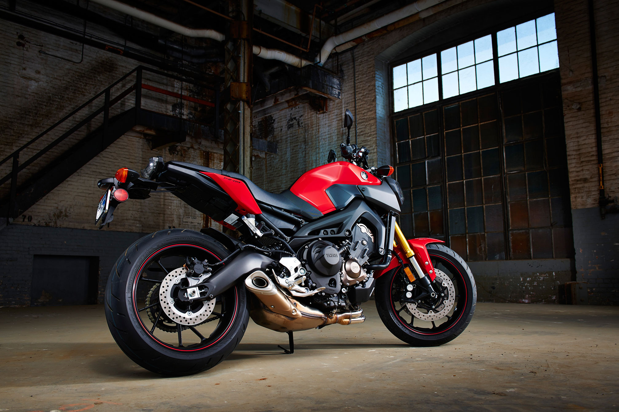 2015 Yamaha FZ-09 Review 2015 Yamaha FZ-09 Review