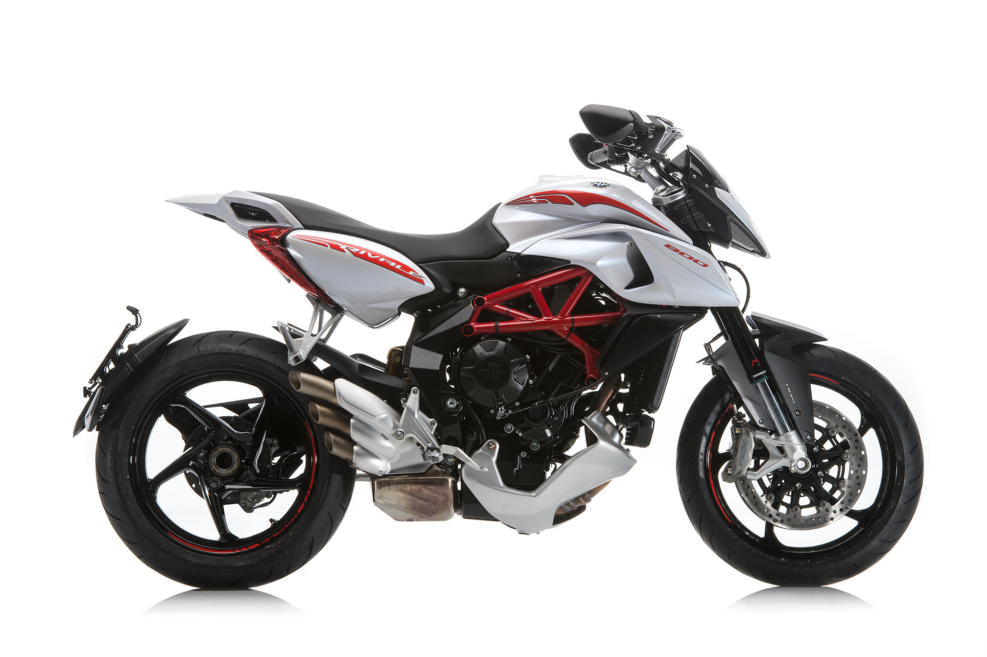 2016 MV Agusta Rivale 800 Review