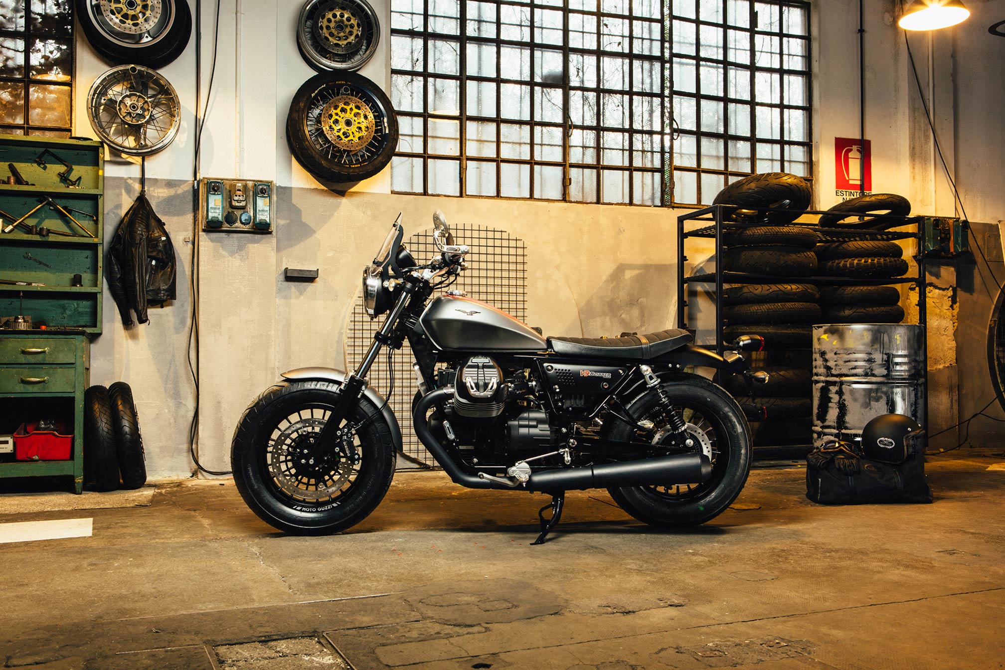 2016 Moto Guzzi V9 Bobber Review 2016 Moto Guzzi V9 Bobber Review