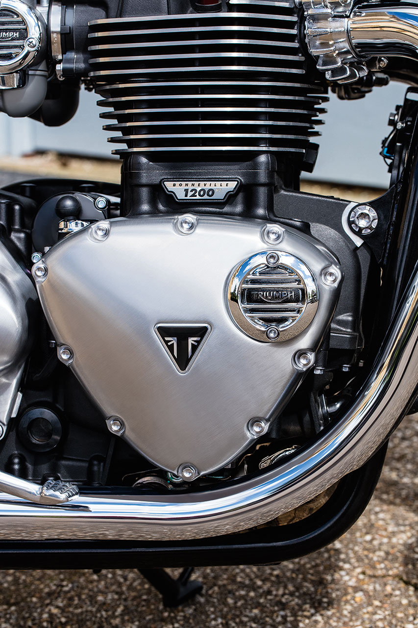 2016 Triumph Bonneville T120 Review