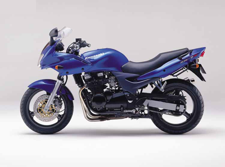 2001 Kawasaki ZR-7S - Moto.ZombDrive.COM