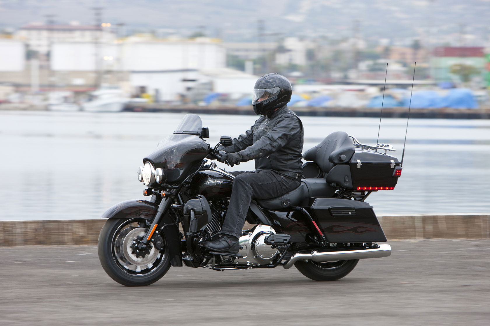 2010 Harley-Davidson CVO Ultra Classic Electric Glide Dark ...