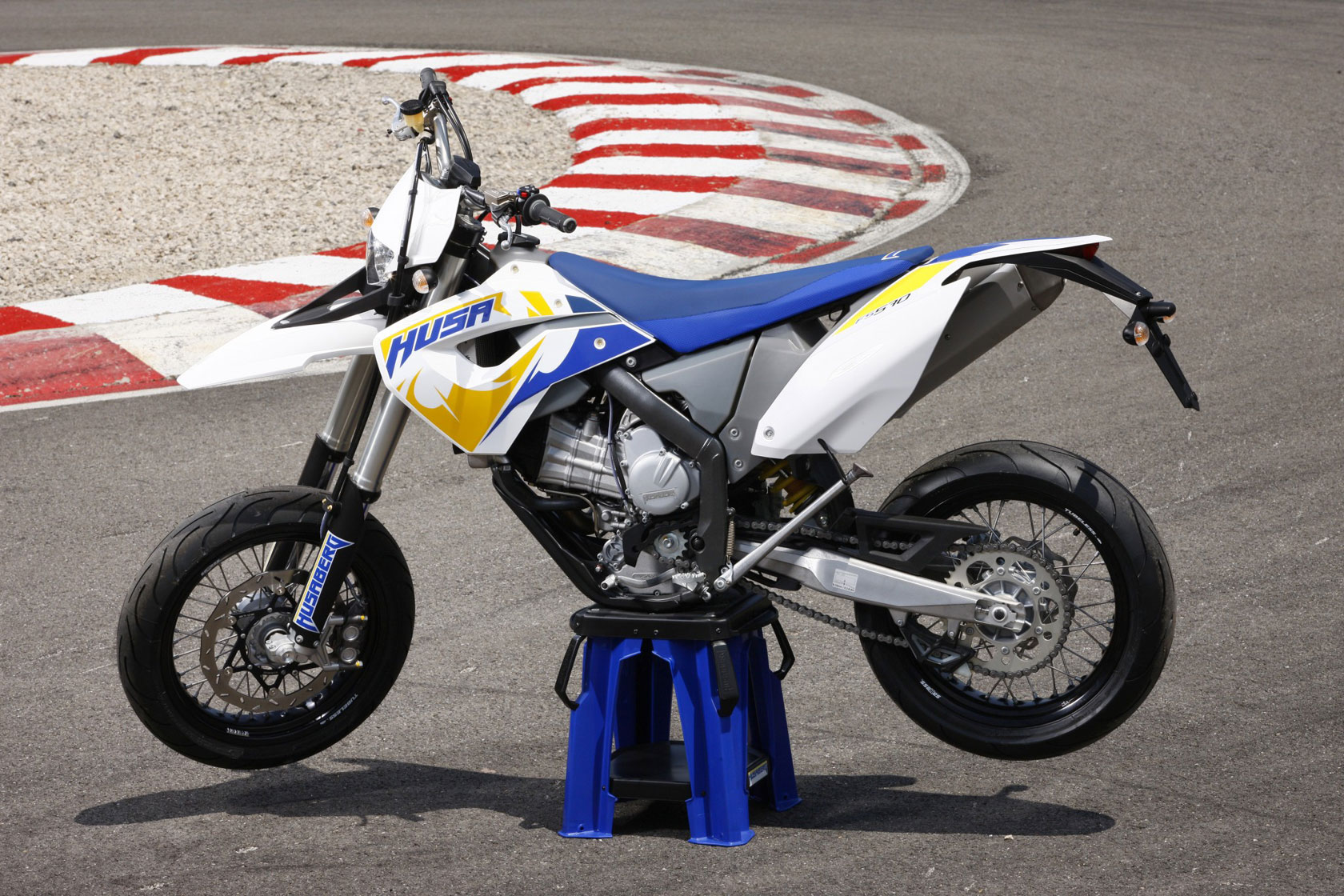 2010 husaberg fs570 supermoto rh totalmotorcycle com