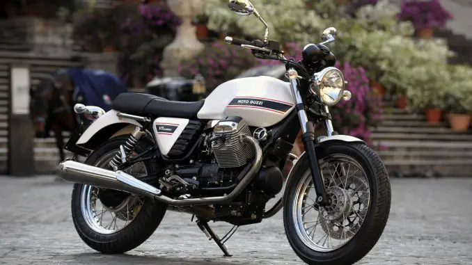 2011-motoguzzi-v7classicb