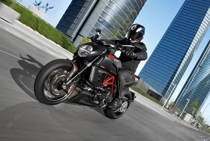 Ducati Diavel Carbon 2011