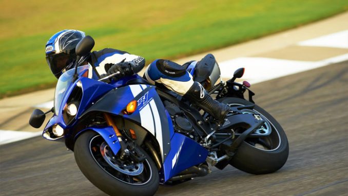 2012 Yamaha YZF-R1 Review