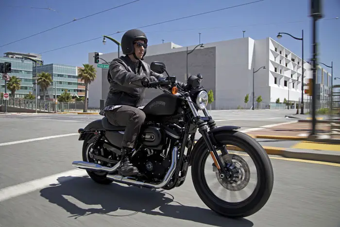 sportster 883 iron 2013
