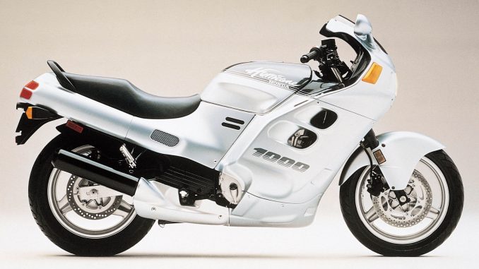 1987-Honda-CBR1000Hurricanea