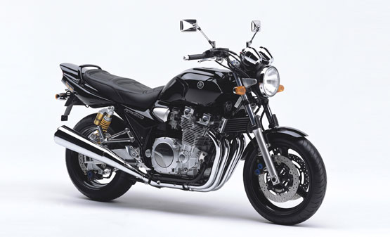2004 Yamaha XJR1300
