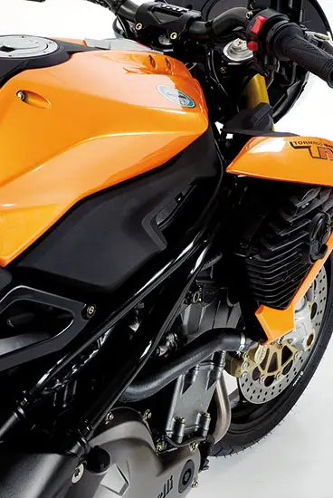 2009 Benelli Tornado Naked Tre 899s (TNT 899 Sport) 