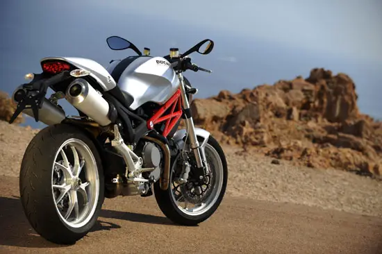 2009 Ducati Monster 1100 