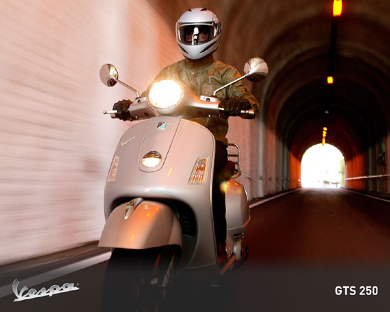 2009 Vespa GTS250 