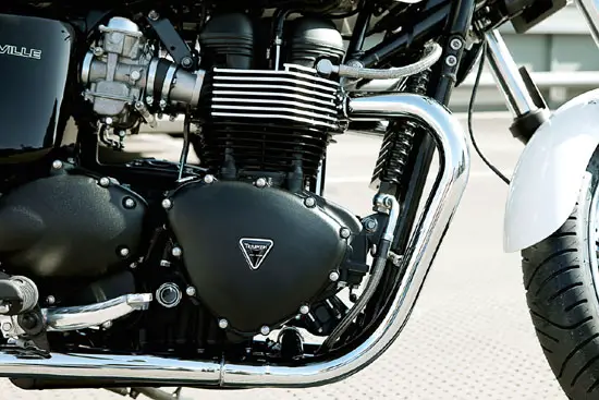 2010 Triumph Bonneville 