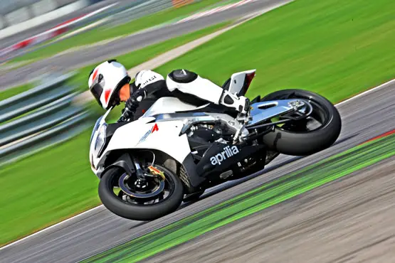 2011 Aprilia RSV4 R 