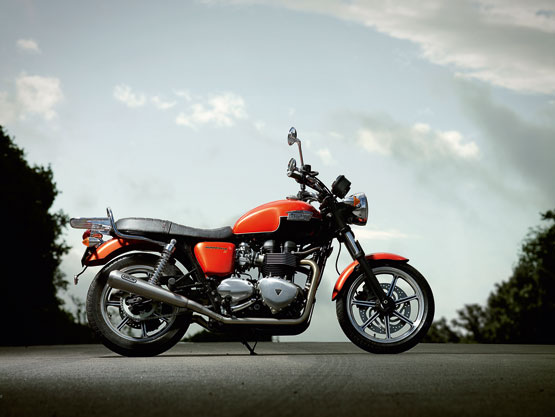 2011 Triumph Bonneville SE 