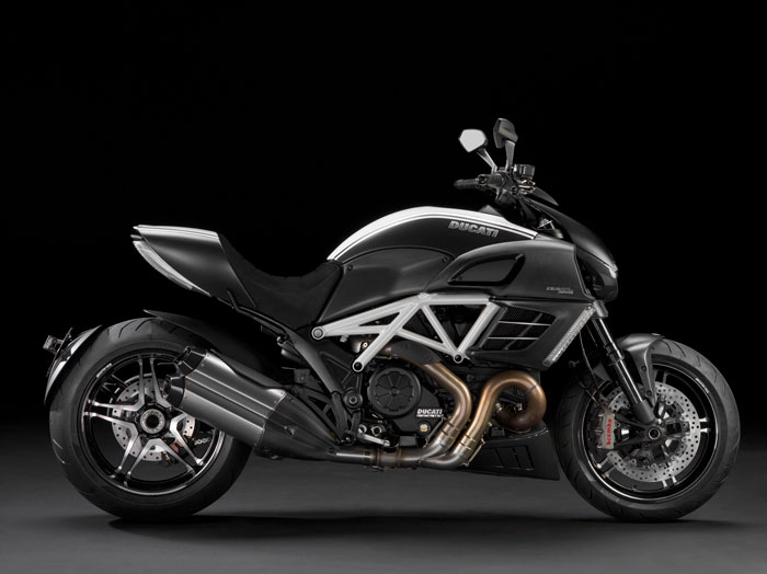 Ducati Diavel Amg Review Ducati Diavel Amg Review