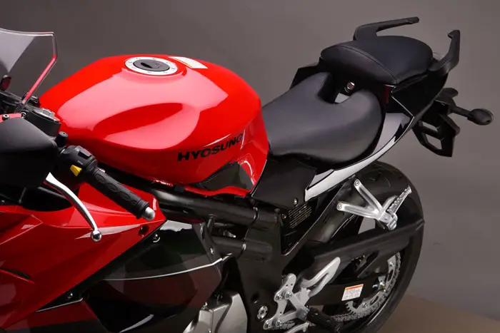 2012 Hyosung GT650R 
