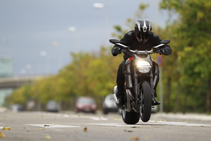 2013 Ducati Diavel Carbon 