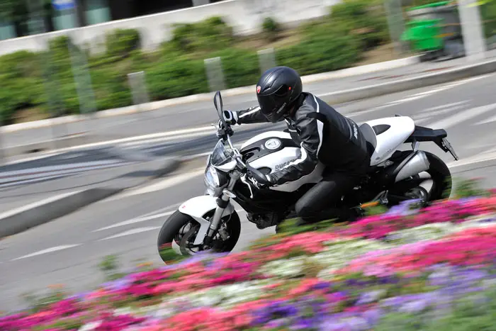 2013 Ducati Monster 696 