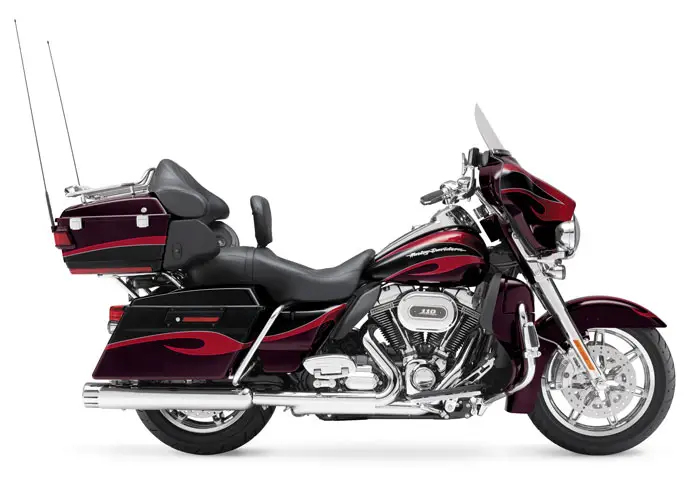 2013 Harley-Davidson FLHTCUSE8 CVO Ultra Classic Electra Glide 