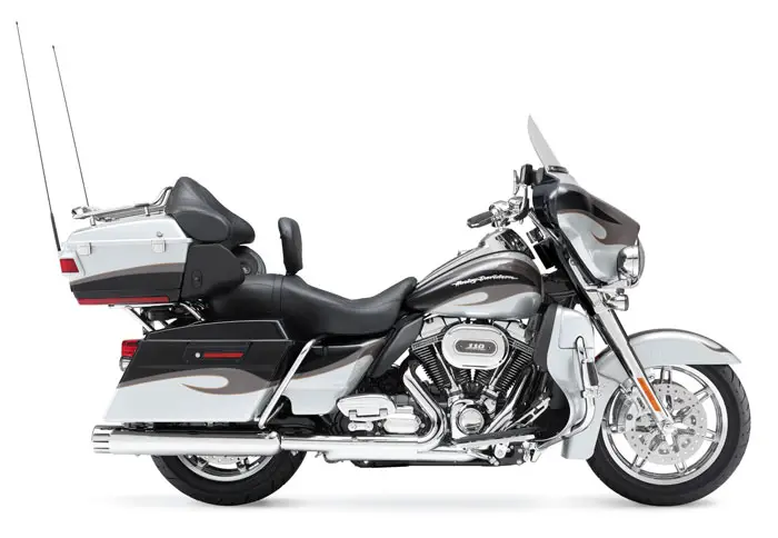 2013 Harley-Davidson FLHTCUSE8 CVO Ultra Classic Electra Glide 