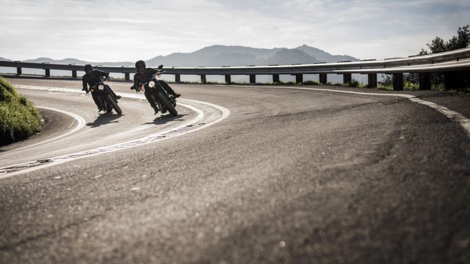2017-Harley-Davidson-Roadster1