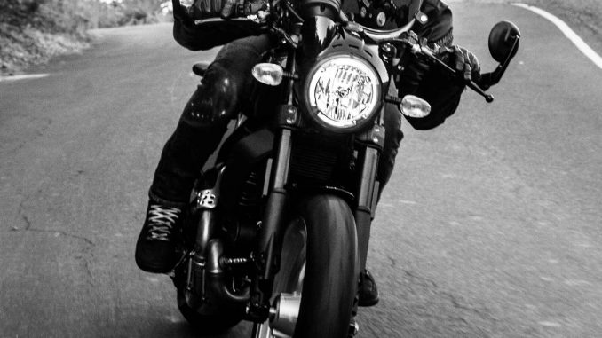 2017-Ducati-Scrambler-Cafe-Racer1