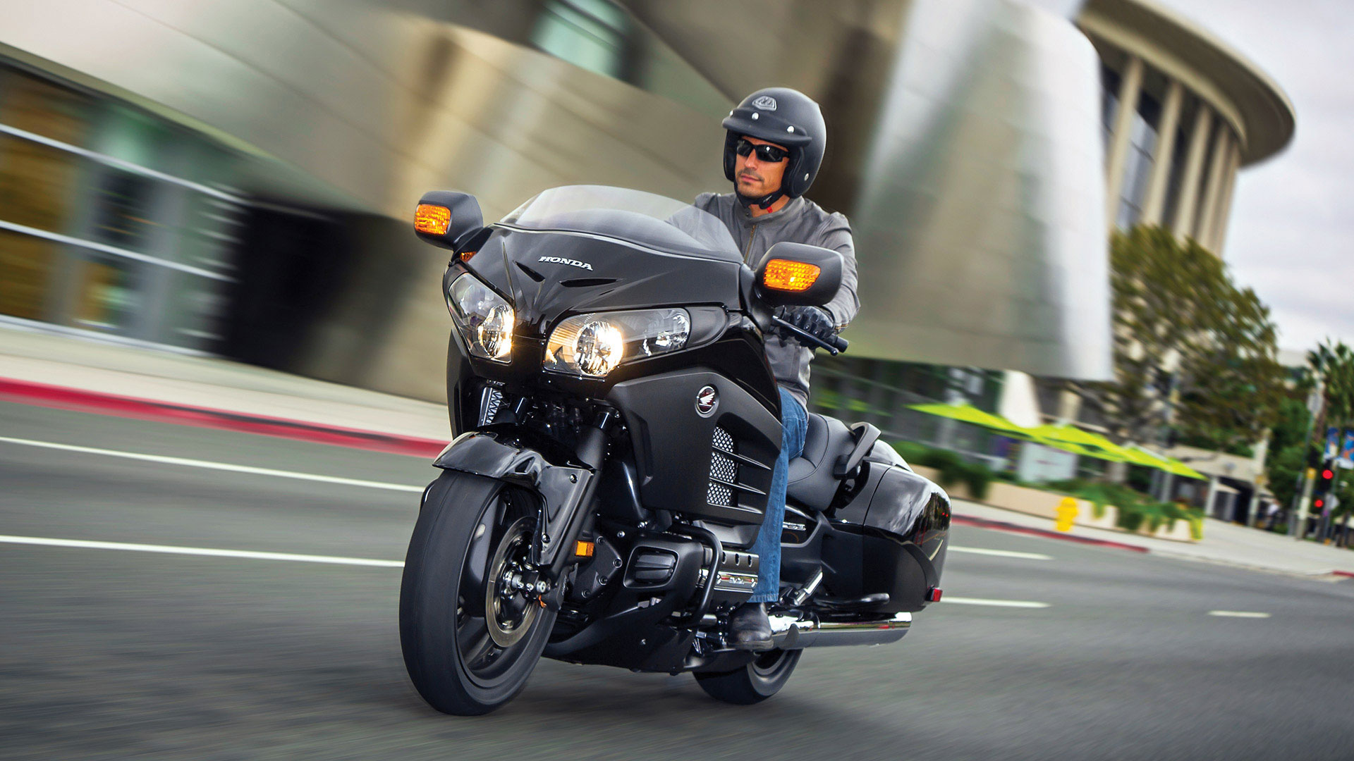 2017 Honda Gold Wing F6B Review 2017 Honda Gold Wing F6B Review