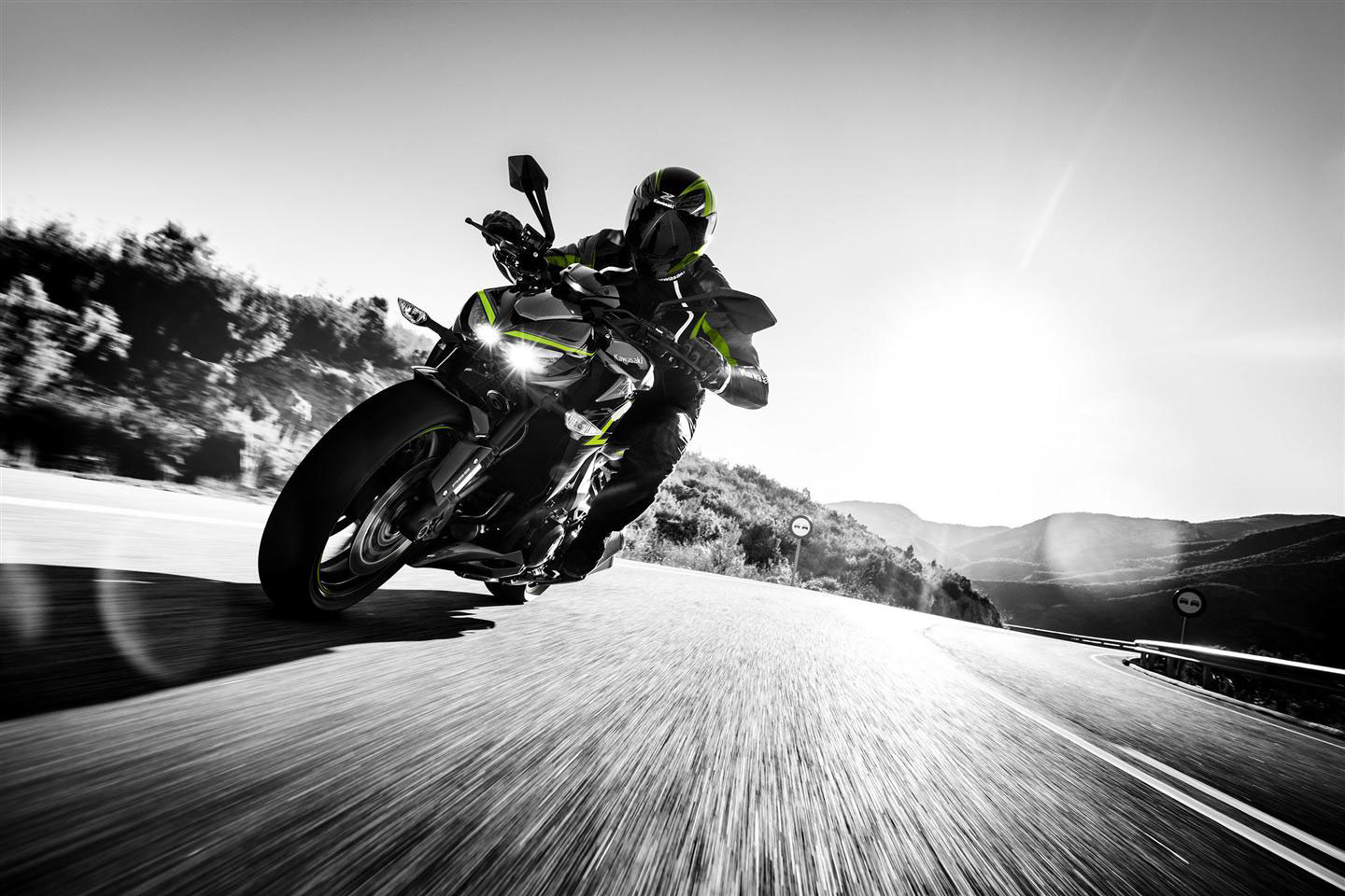 2017 Kawasaki Z1000R ABS Review