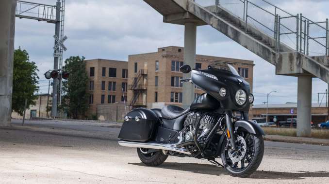 2018-Indian-Chieftain-Dark-Horse1 2018 Indian Chieftain Dark Horse