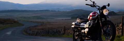 Scrambling-through-Snowdonia