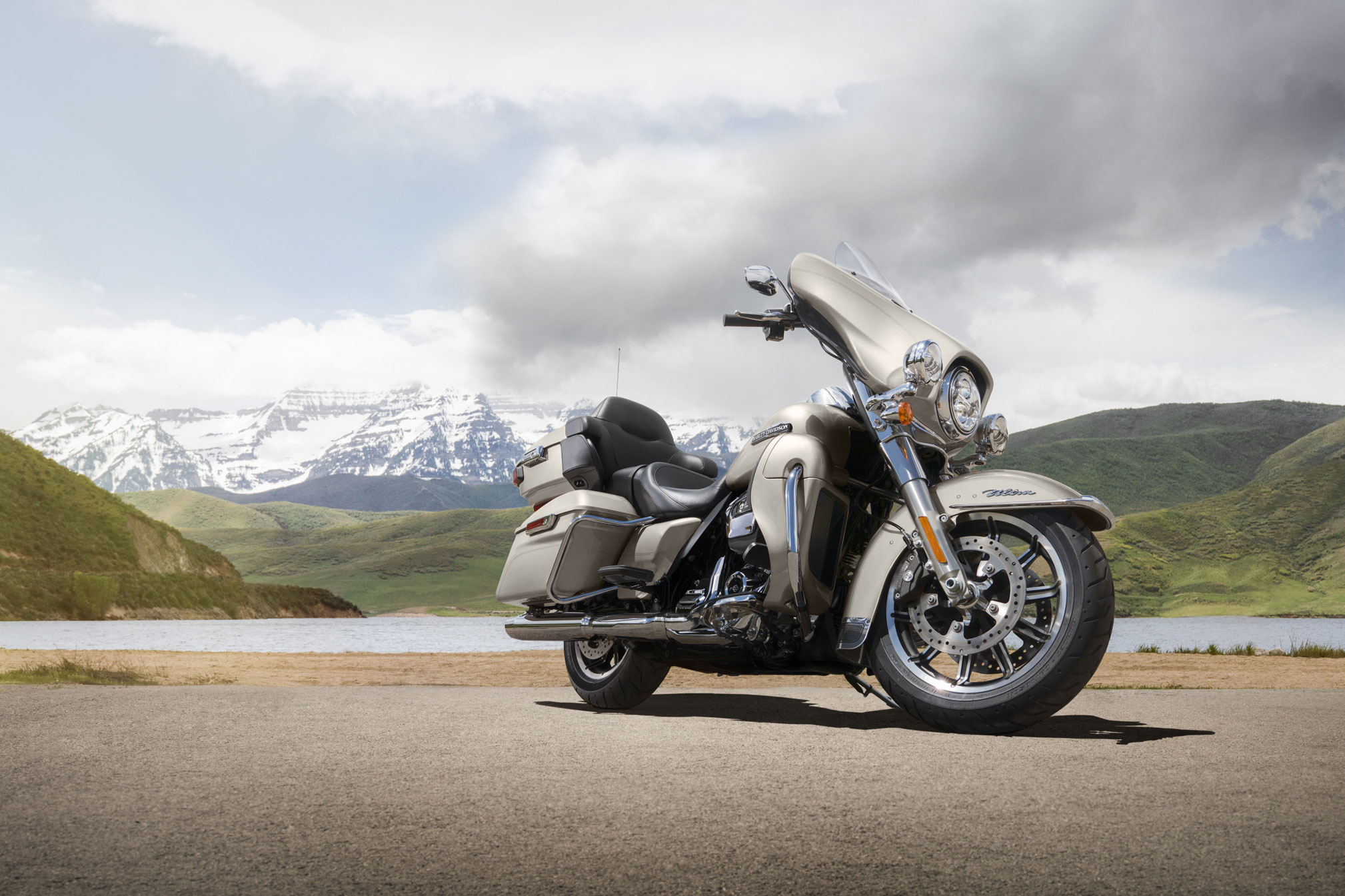 2020 Harley-Davidson Electra Glide Standard Review