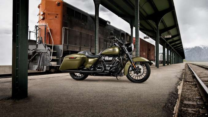 2018-Harley-Davidson-Road-King-Special1 2018 Harley-Davidson Road King Special
