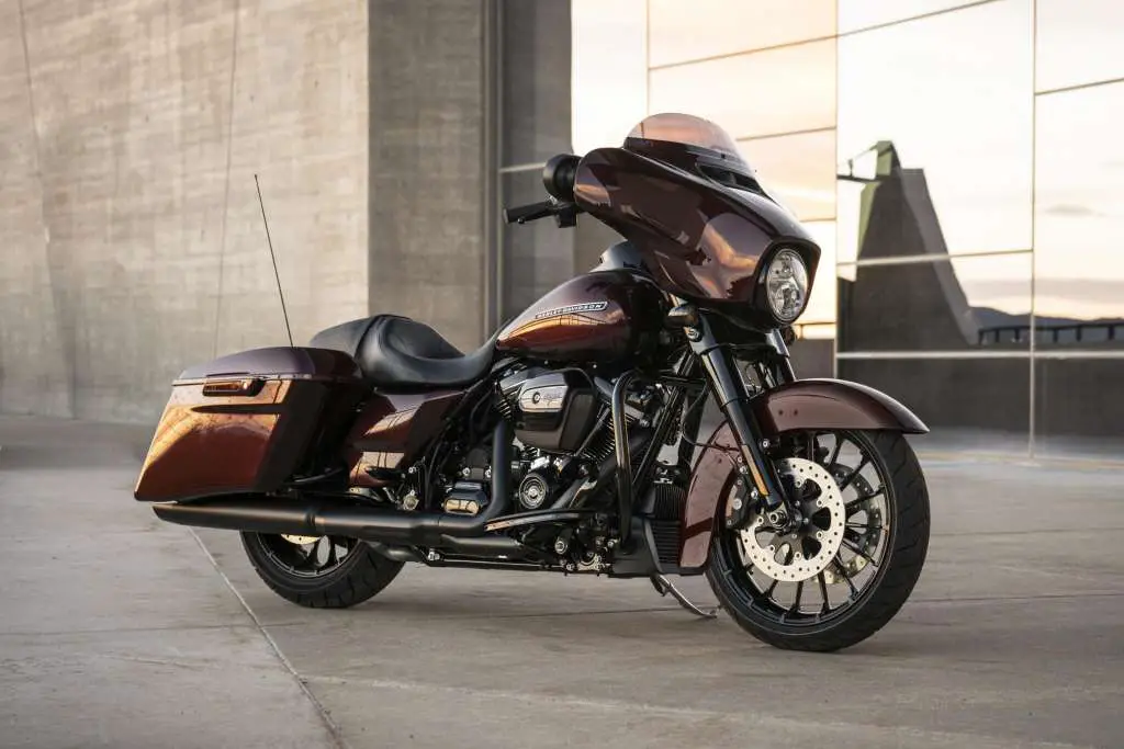 2018 Harley-Davidson Street Glide Special Review • TotalMotorcycle