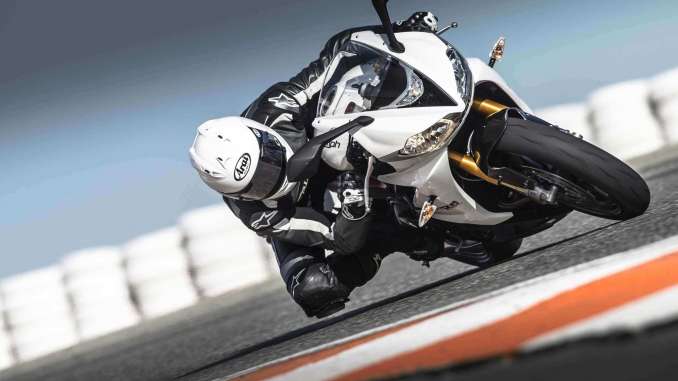 2018-Triumph-Daytona-675a 2018 Triumph Daytona 675