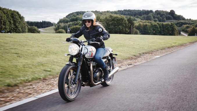 2018-Triumph-Street-Twin1 2018 Triumph Street Twin