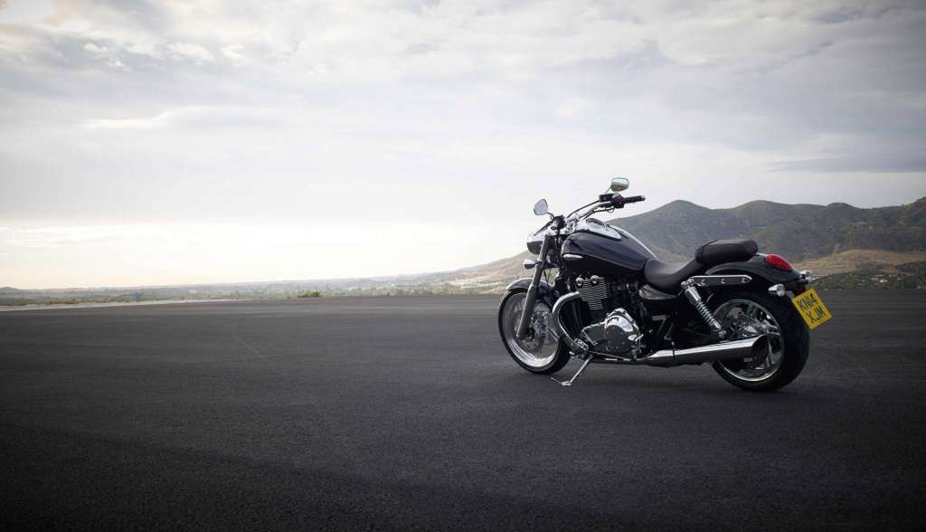 triumph thunderbird 2021